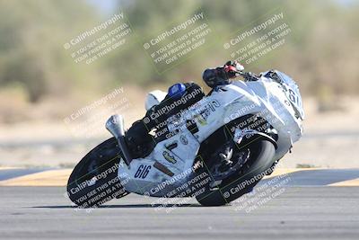 media/Nov-01-2025-CVMA (Sat) [[fc0f7531b8]]/Race 4-500-400-350 Supersport/